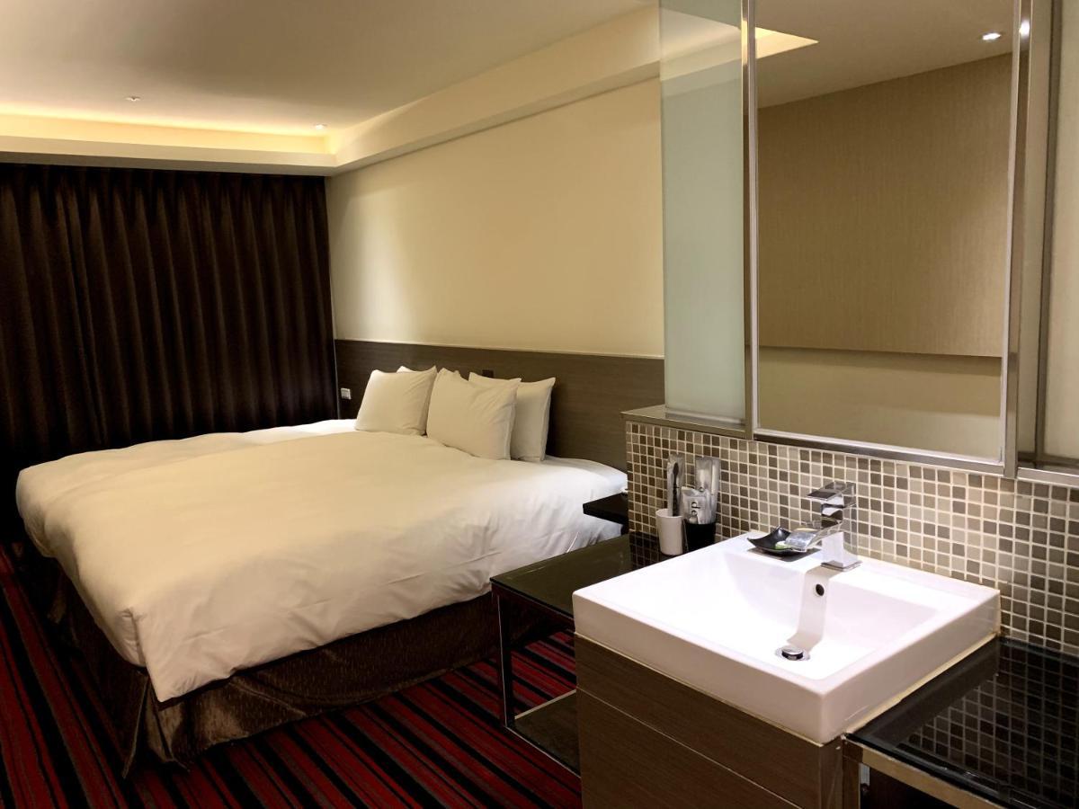 De Reve Express Hotel Chiayi Exterior foto